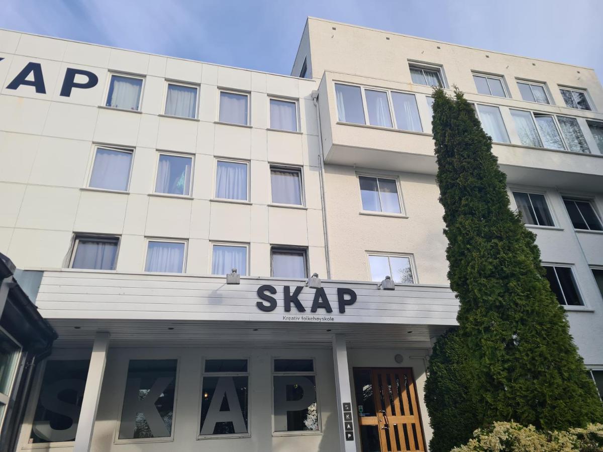 Skap Hostel Mandal Exterior photo